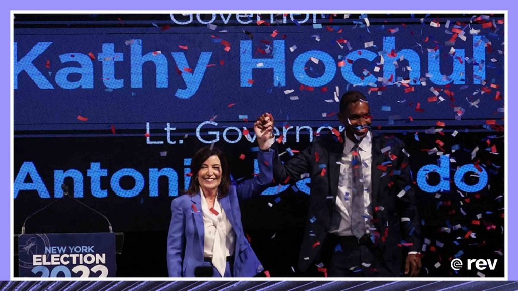 纽约州州长凯西·霍彻尔在预计获胜后发表胜选演讲