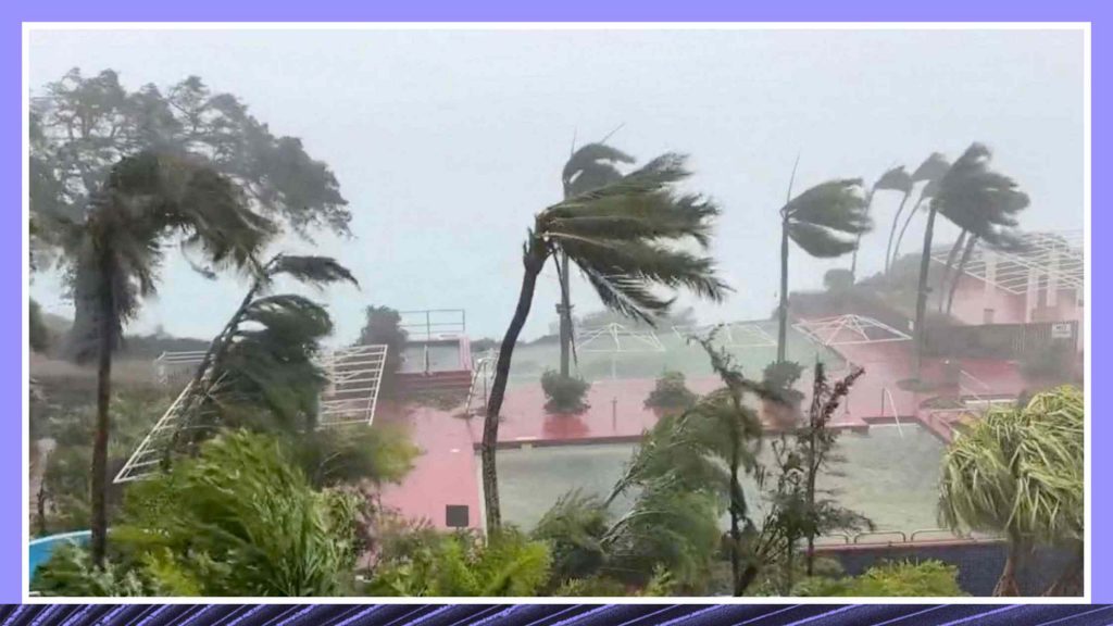超强台风“玛瓦尔”袭击关岛，带来破坏性强风